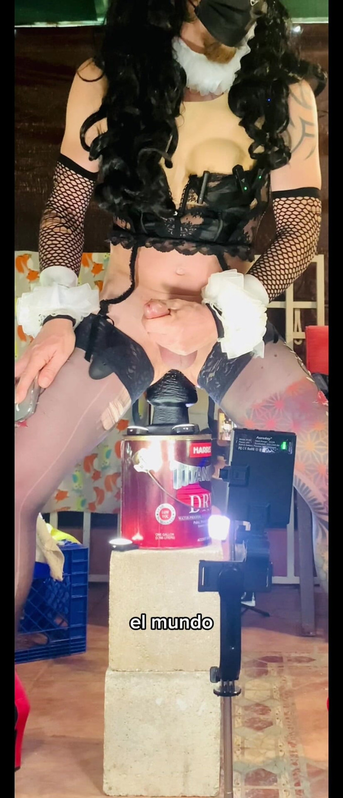 Benito414: Femboy Seksowna bielizna Jazda duży czarny dildo