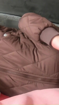 Pancutan mani pada Downjacket Baru Saya