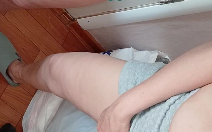 Lesbian-illusion: 3명의 선생님이 수업에 늦었어