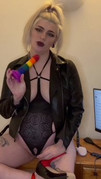 Domina incinta umilia il tuo piccolo cazzo joi
