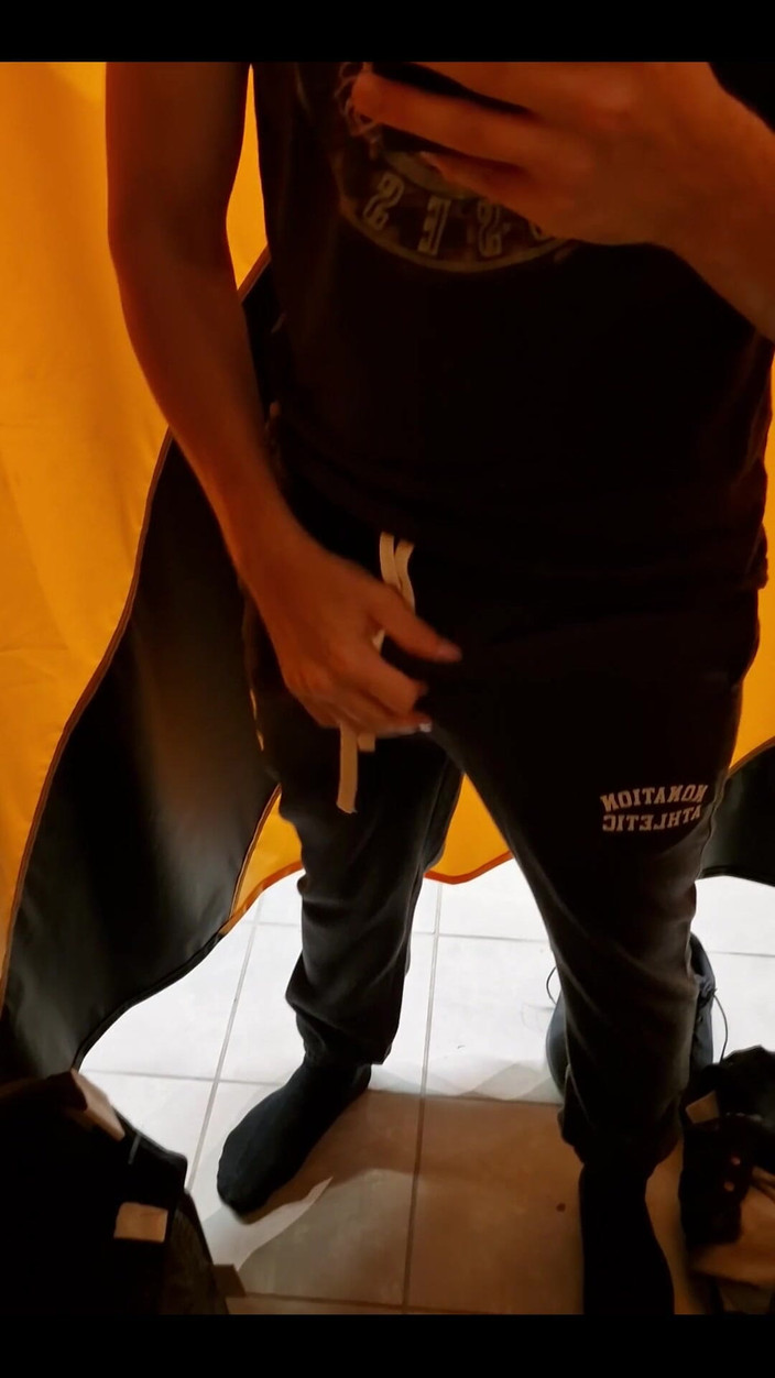 Awesome A: Dnes jsem zkoušel nějaké sportovní oblečení. Chodící komando s mojí...