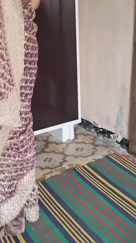Shivani ilk kez mastürbasyon yapıyor, tam video