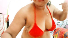 Sonam Official: Suri rumah India buah dada besar 9