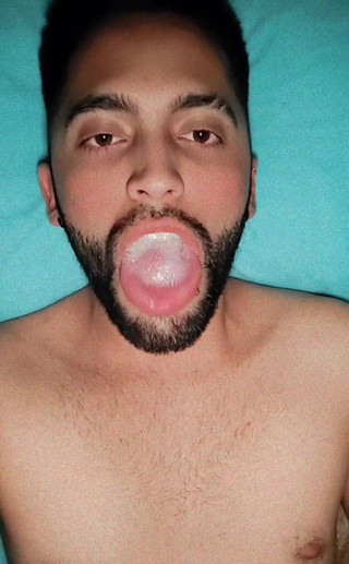 Camilo Brown: Eating my cum before bed