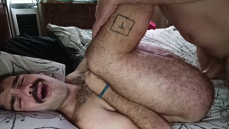 Monster Dick Hunters: 이번에는 게스트가 추가된 Gabe Chapers와 함께하는 새로운 영상