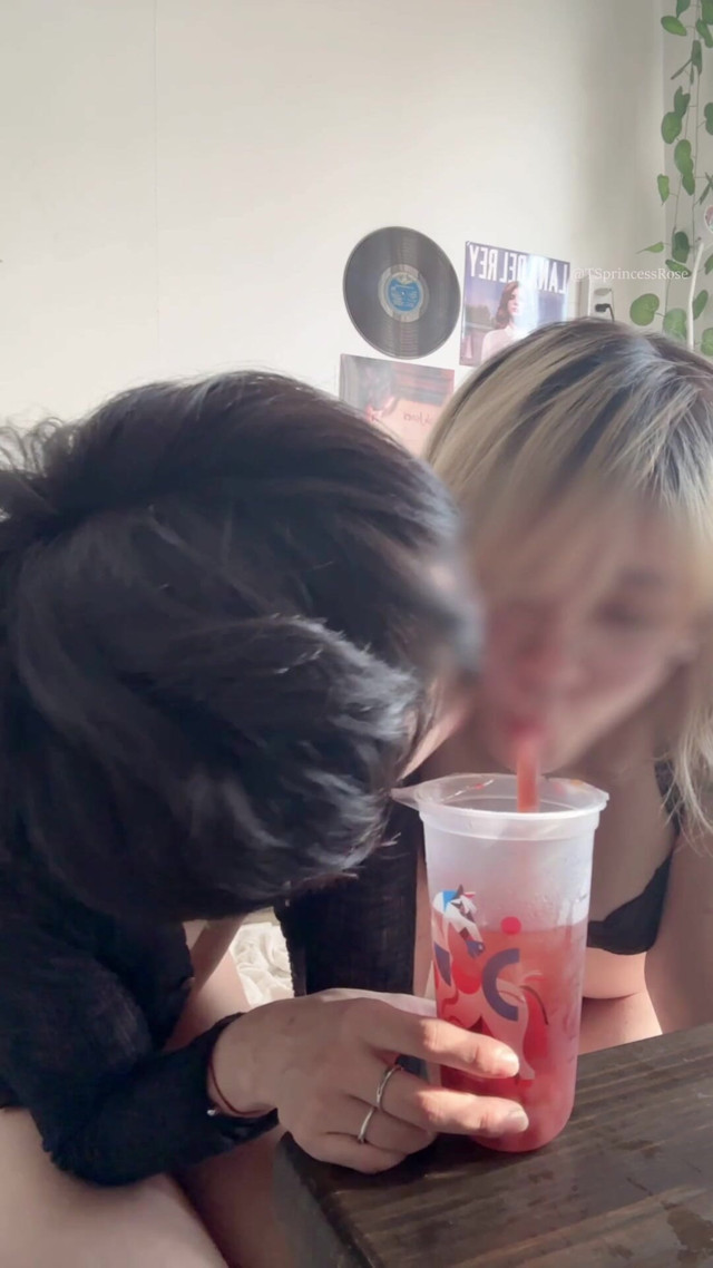 1st Time Trying Boba (Ts Princess Rose) 1st Time Trying Boba (Ts Princess Rose)