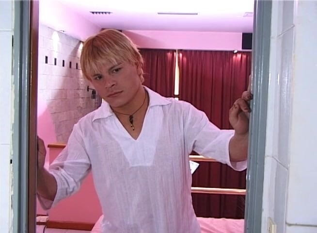 Chicks with Dix: Úžasná noc s horkým tranny