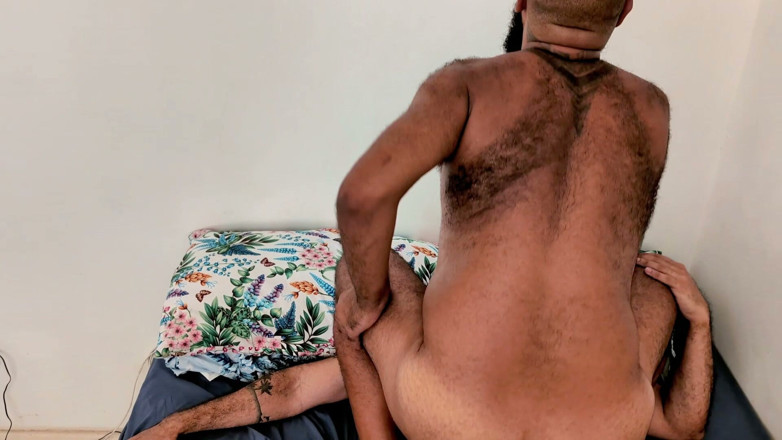RiqueMartinsRJ: Rique Martins îl fute pe Tio Barbudo partea 2