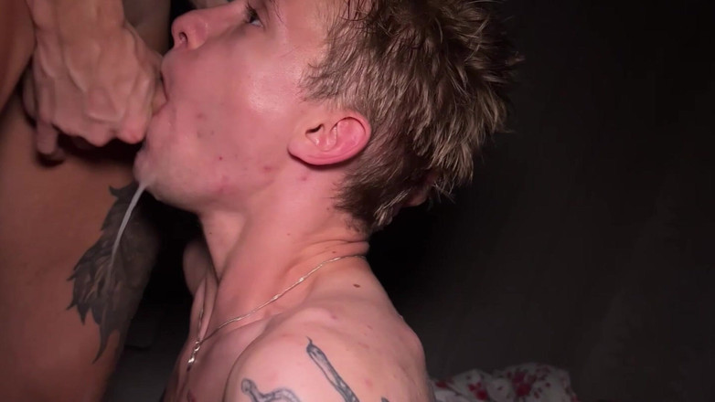 Ethan Lestray: Kompilacja mężczyzn z dużymi orgazm w Twinks