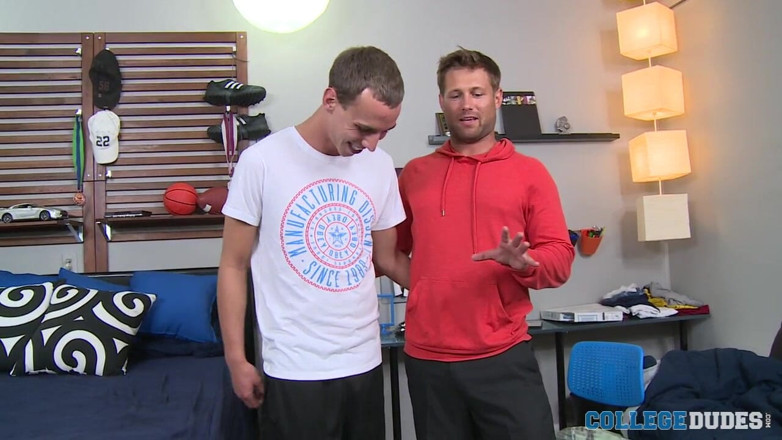 College Dudes: Jordan thomas viene in cima a bobby clark