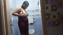 Telugu Couple: Indiancă bhabhi în baia hotelului făcând duș după sex