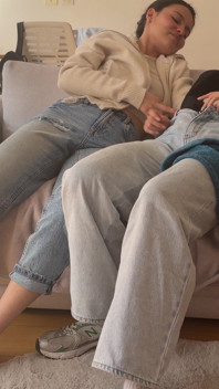 Isteri saya ingat bagaimana untuk melakukan seks lesbian romantis