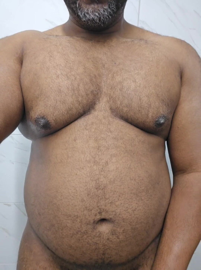 MrGoudreauXXX: Nahá v koupelně