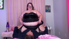 Kayla Peach studios: SSbbw kayla Peach坐在亚当城堡上