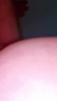 มือสมัครเล่นตัวจริงกับโต้งเย็ดหีแน่นของเธออย่างหนัก