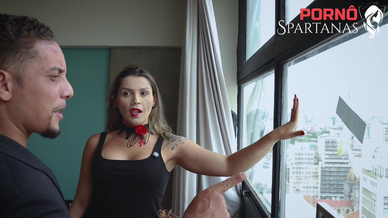 Porno Spartanas: Sexy MILF a sběratelka