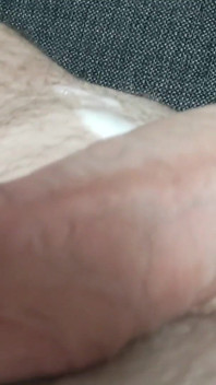 Masturbe une grosse bite... beaucoup de sperme