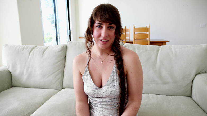 Princess Leia: Stepsister's New Living Arrangement