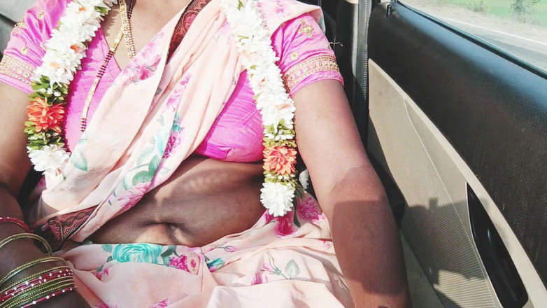 Telugu honey lips: Car Sex, Episode -1, Part - 4, Telugu Dirty Talks. Silk Aunty with...