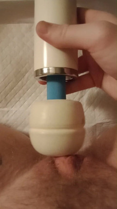 BadWolf Badass: Ftm masturbiert hitachi x5 zusammenstellung video