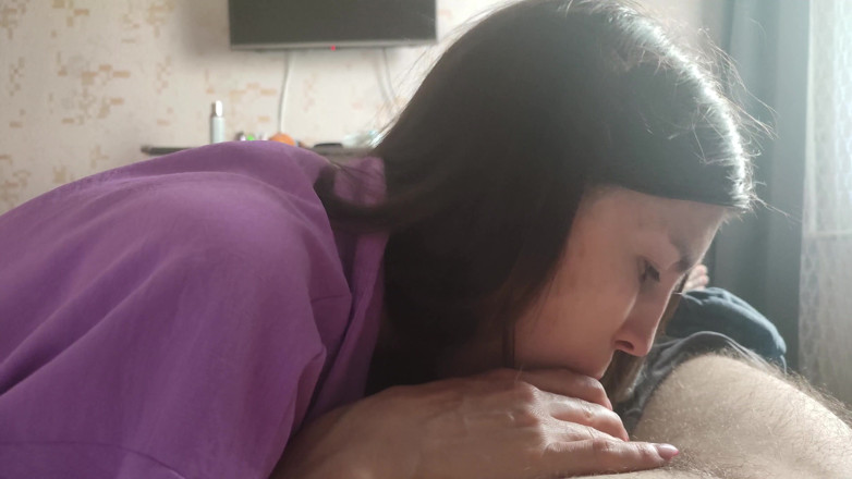 Sasha Green: Üvey kız kardeşim küçük tatlı yarağımı emmeyi seviyor