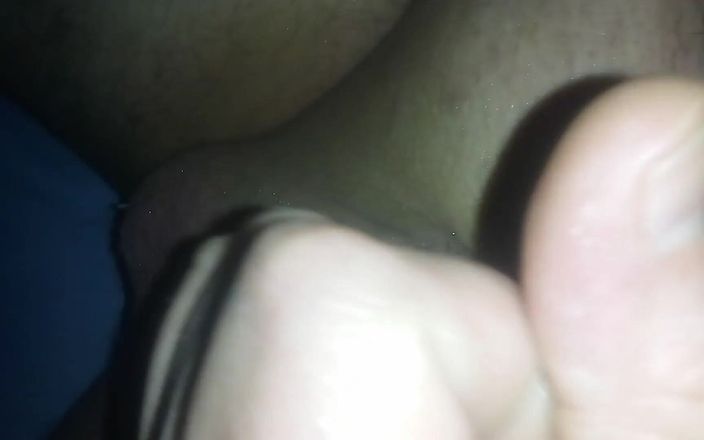 kinkylittledickie: Cắm con cặc nhỏ của tôi - phần 1