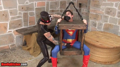 ManUpFilms: Nightshade Mengalahkan Superman