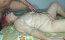 Filipo 11: Mamie Angela suce une bite. orgasme inclus.