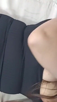 Vecina Colombiana De Gran Chocho Come La Verga De Su Vecino Cuando Su Marido Se Va a Trabajar