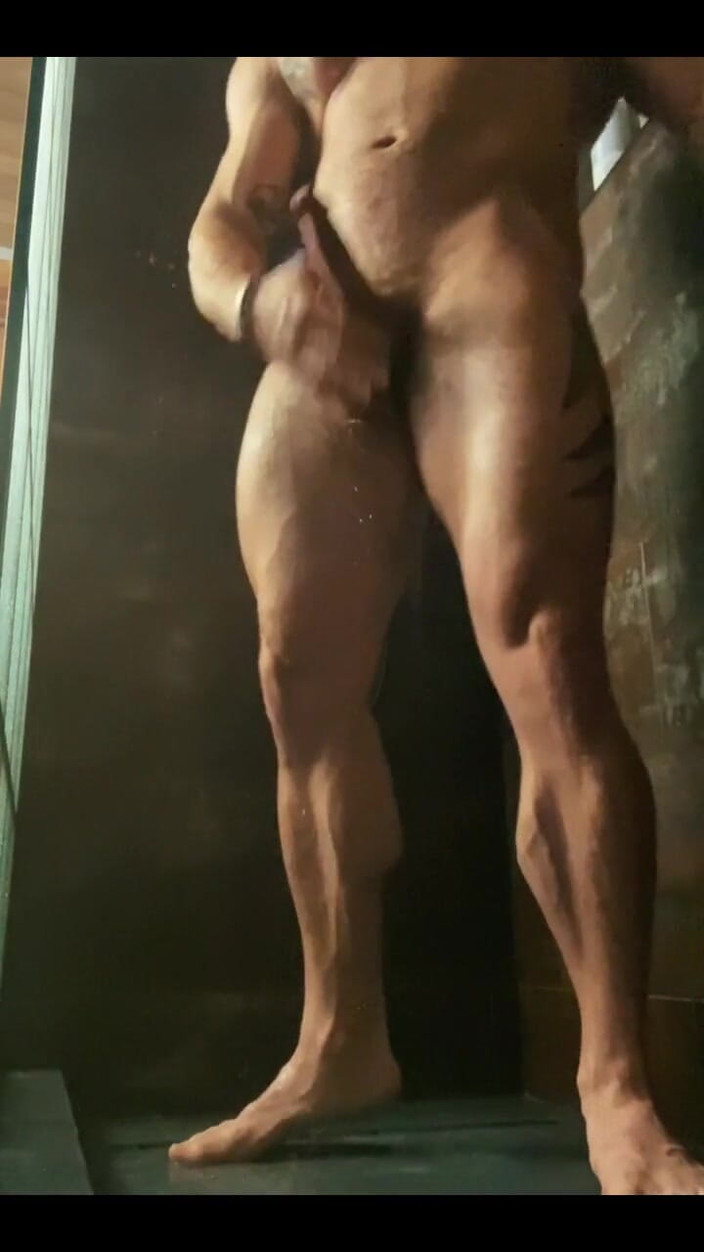 Leo Bayne: 月曜日の朝のちょっとしたトレーニング後の楽しみ