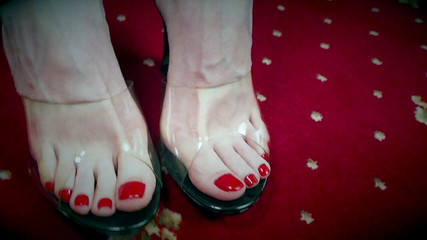 Lady Victoria Valente: V transu do mého finančního otroka