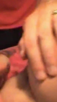 Threesome Con 2 Uomini per Questa Trans Dal Culo Perfetto E Il Cazzo Duro