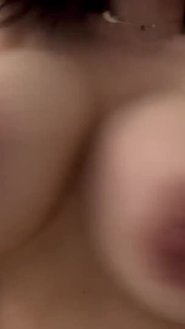 Bouncing Boobs Above Your Face and Masturbate (Shione Cooper studio)