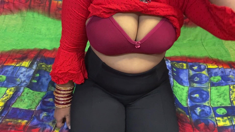Angoori: Fată indiancă desi sexy din sat