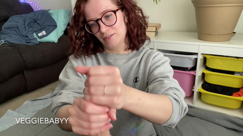 Veggiebabyy: ฉันจะชักว่าวให้เธอยังไง