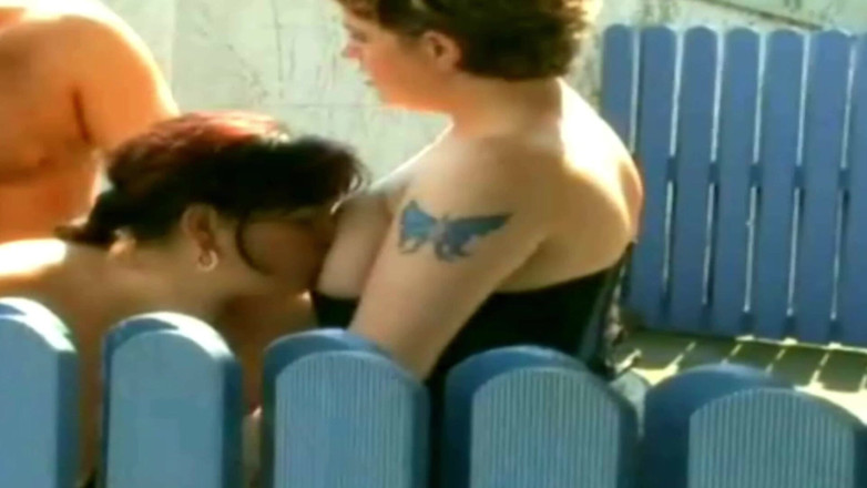 Filles Francaises: Seks threesome bareng cewek semok perancis