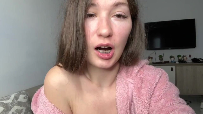 SexyMissMe: Волохата дівчина любить інструкцію з дрочки і сперму разом