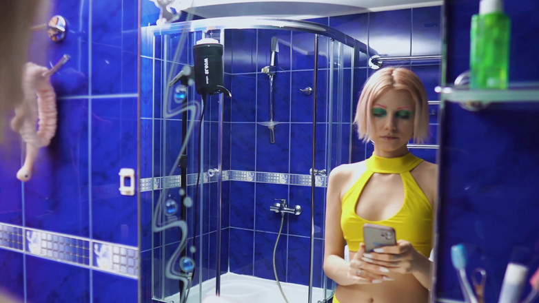 Vasya Sylvia: Xuất tinh trong phòng tắm - cận cảnh âm hộ - máy rung