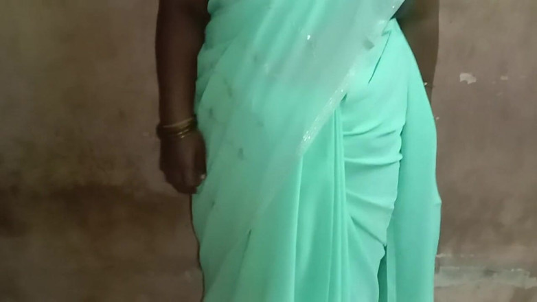 Tamil Anti Uma235: I Went to My Stepmother's House and Saw That She...