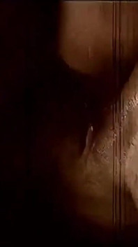 Sexy Angie Savage adora uma foda dura
