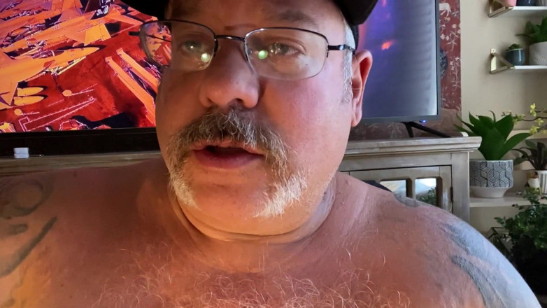 Hand-Free-Daddy-Chub: Retired fat chub Navy Captain has handsfree orgasm and it’s...