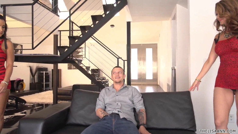 The Lisa Ann: Lisa Ann dan Raquel Divine keras panas bertiga