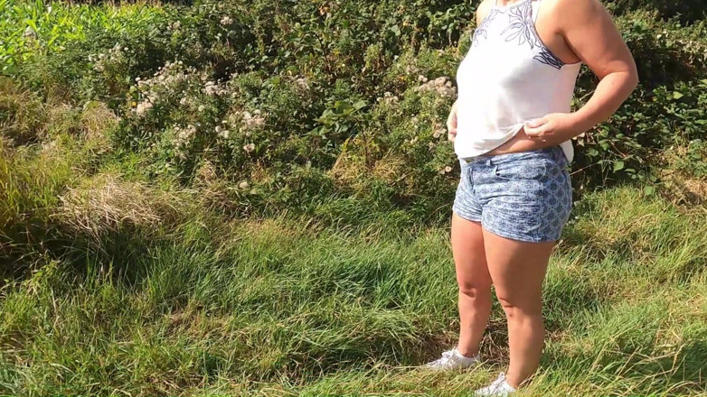 69KnkyKouple69: Kinky Couple - Outdoor Corn Field Big Ass Curvy Wife Cowgirl...