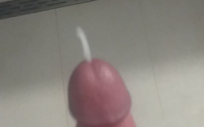 John Dick: Melancap di bilik mandi sehingga saya pancut