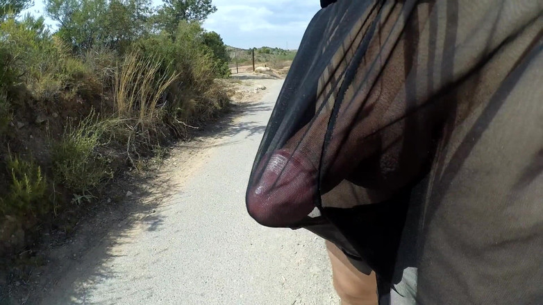 Cool Body: Sono stato eretto indossando dei boxer trans in strada