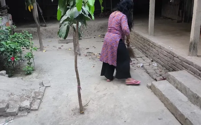 SAFI TV: My Aunty Was Cleaning the Yard. but I Hugged Him,...