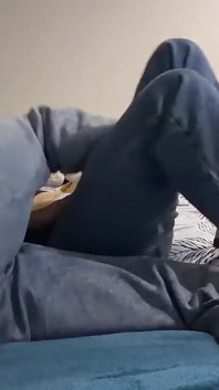Sở thích bàn chân với ủng và giày thể thao
