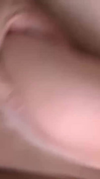 Becki kelebek iri güzel kadın sikişiyor