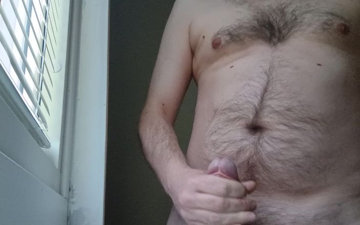 Ed Eden: Masturbace v okně