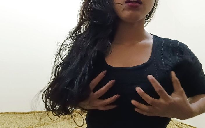 Sakshi Pussy: Індійська гаряча сільська подруга дезі показувала боба, пизду та пестощі пальцями